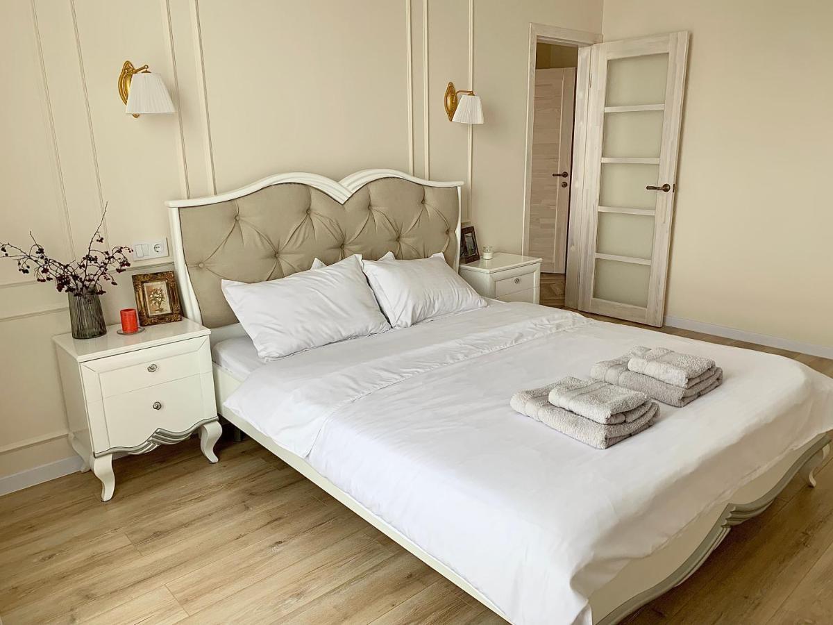 с закатами жк парк фонтанов Apartment Fontanka